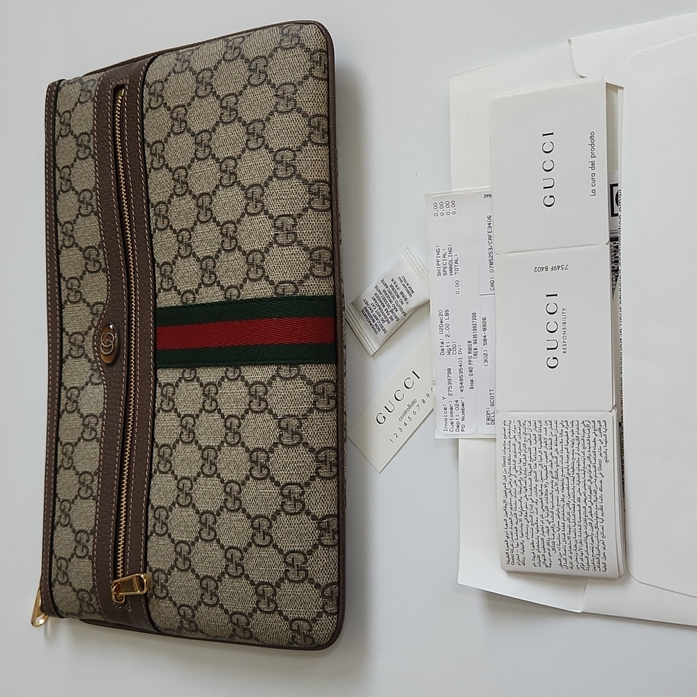 GUCCI Ophidia GG Supreme Pouch